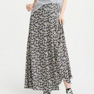 NWOT Abercrombie Chiffon Skirt